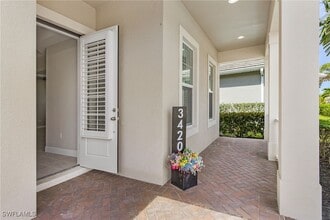 3420 Pilot Cir in Naples, FL - Building Photo - Building Photo
