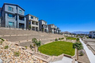 11710 Stone Curlew Ave in Las Vegas, NV - Building Photo - Building Photo