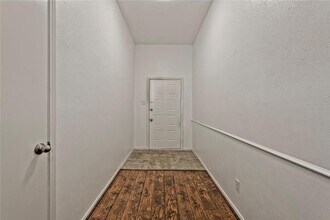 6493 Alisa Ln in Houston, TX - Building Photo - Building Photo