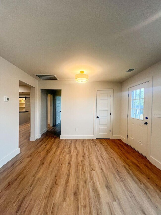 3404 White Horse Rd in Greenville, SC - Building Photo - Building Photo