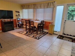 1 Wyndover Woods Ln in White Plains, NY - Building Photo - Building Photo