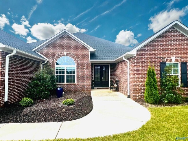 17123 Stonegate Dr in Athens, AL - Building Photo - Building Photo