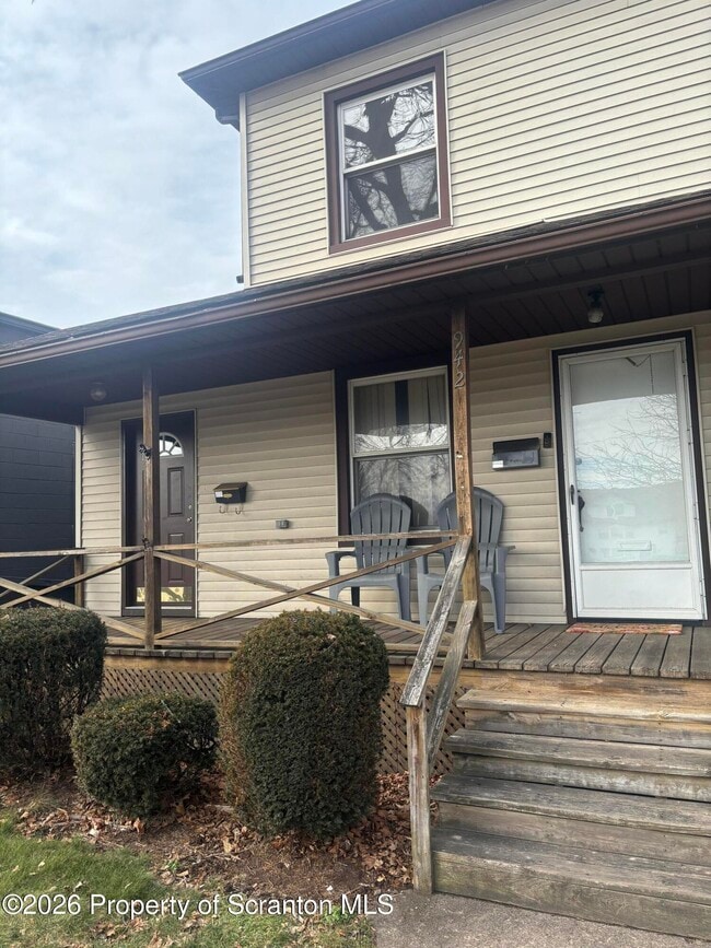 property at 942 Wyoming Ave