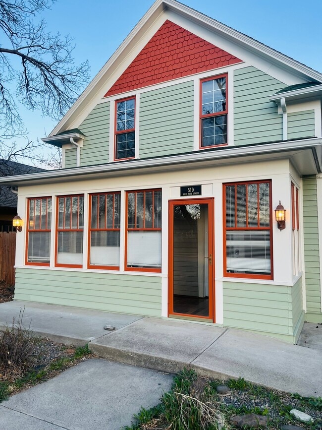 519 W Park St in Livingston, MT - Building Photo - Building Photo