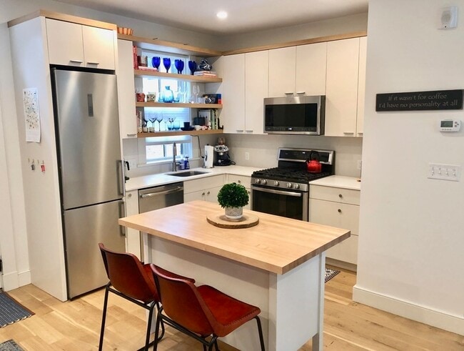 227 Concord Ave in Cambridge, MA - Building Photo - Building Photo