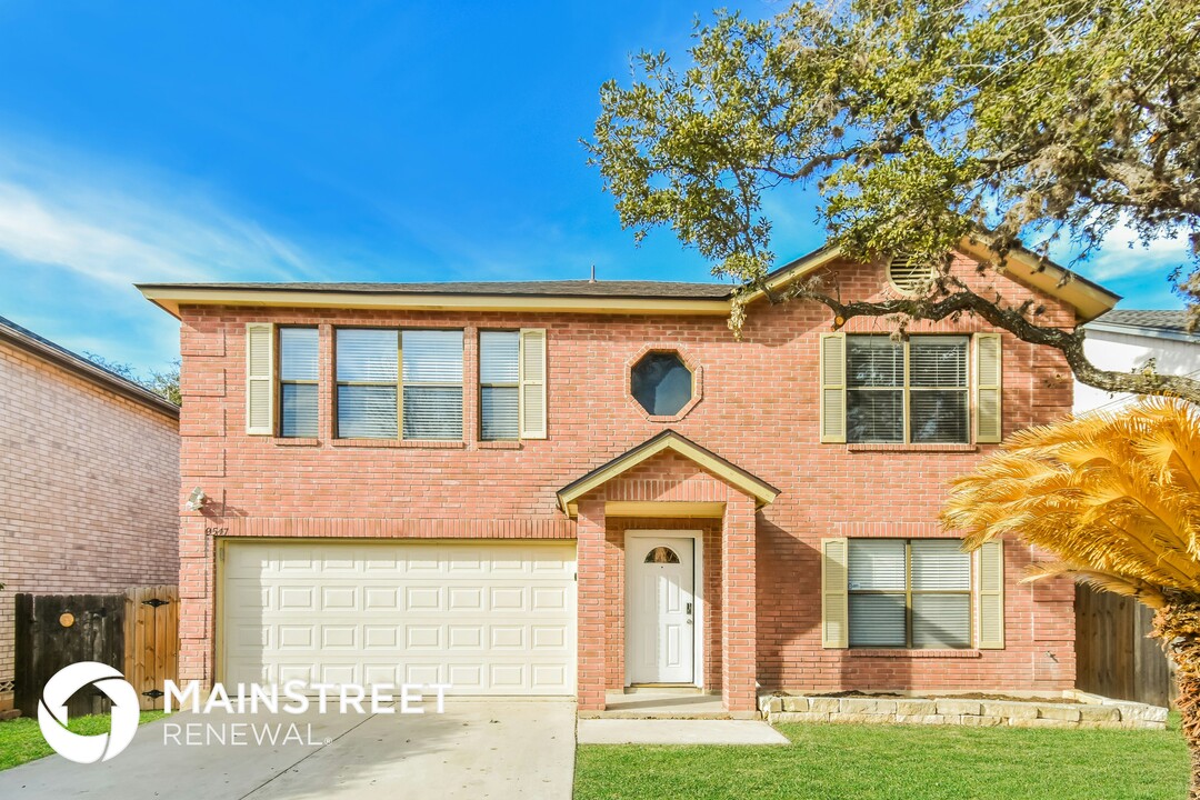 9547 Campton Farms in San Antonio, TX - Building Photo