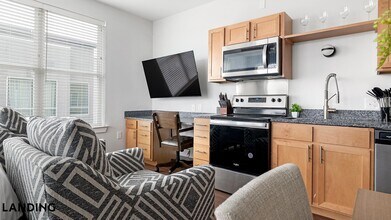 302 13th St S in Birmingham, AL - Foto de edificio - Building Photo