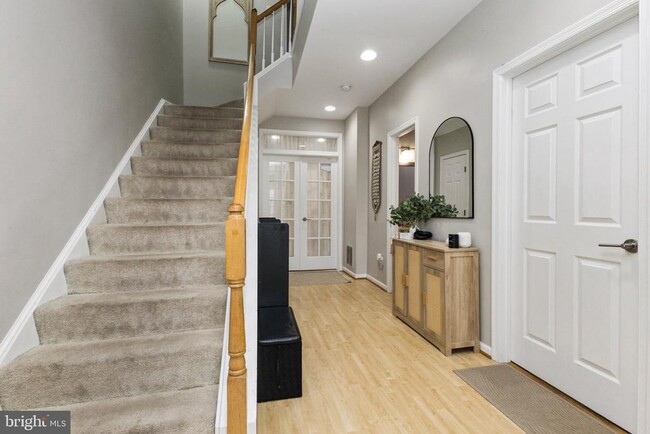 46738 Oakmere Terrace in Sterling, VA - Building Photo - Building Photo