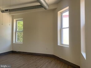 434 S 52nd St in Philadelphia, PA - Building Photo - Building Photo