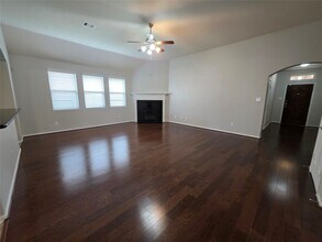 267 Westwood Dr in League City, TX - Building Photo - Building Photo