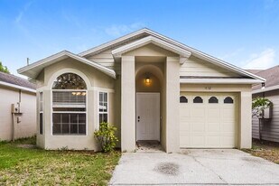 1632 Chatham Cir in Apopka, FL - Building Photo