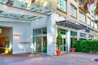 3250 NE 1st Ave in Miami, FL - Foto de edificio - Building Photo