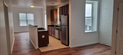 1118 S Charles St, Unit 3 in Baltimore, MD - Foto de edificio - Building Photo