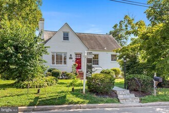 4803 Westway Dr in Bethesda, MD - Building Photo - Building Photo