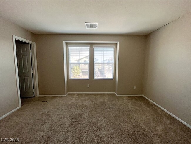 5587 Lushan St in Las Vegas, NV - Building Photo - Building Photo