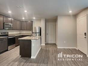 1576 Wynford Cir in Tavares, FL - Building Photo - Building Photo