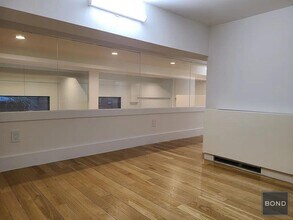 210-220-220 E 22nd St in New York, NY - Building Photo - Building Photo
