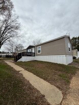 3127 Greenfield Rd in Pearl, MS - Building Photo
