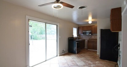 311 Crockett Dr in Austin, TX - Foto de edificio - Building Photo