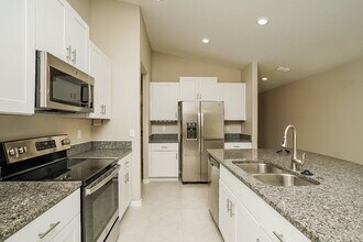 13314 Marble Sands Ct in Hudson, FL - Building Photo - Building Photo