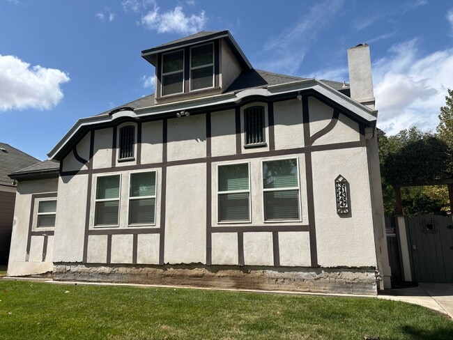 property at 139 N College Ave