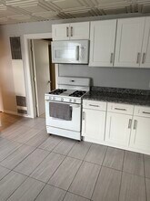 3115 S Racine Ave, Unit 2R in Chicago, IL - Foto de edificio - Building Photo