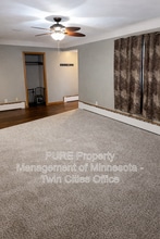 30630 Broadway St N in Lindstrom, MN - Building Photo - Building Photo