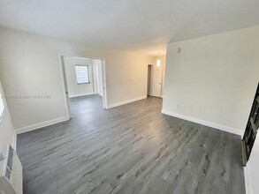 218 Santillane Ave in Coral Gables, FL - Building Photo - Building Photo