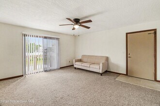 1123 Tree Ridge Ln NE in Palm Bay, FL - Foto de edificio - Building Photo