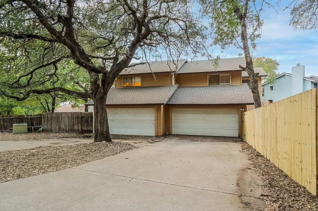 3201 Twinberry Cove-Unit -Unit #A in Austin, TX - Building Photo