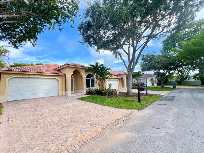 property at 16020 SW 91st Ct