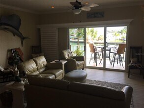 11595 Gulf Blvd in Treasure Island, FL - Building Photo - Building Photo