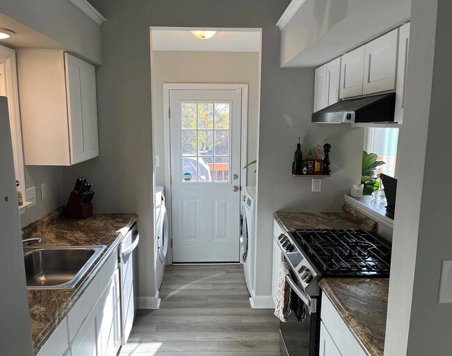 Room in House on Harmony Ct in Raleigh, NC - Building Photo - Building Photo