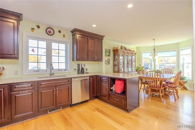 105 Pine St in Hamburg, NY - Building Photo - Building Photo