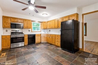 361 Davis Rd in Batavia, IL - Building Photo - Building Photo