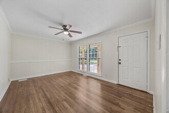 2111 Shady Ln Cir NW in Huntsville, AL - Building Photo - Building Photo