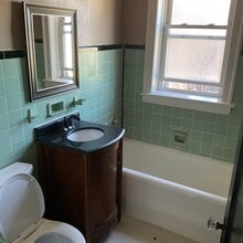 122 W 80th St, Unit 1 in Chicago, IL - Building Photo - Building Photo