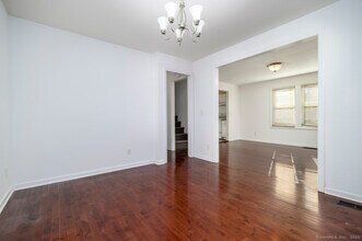 29 Sterling Pl in Stamford, CT - Building Photo - Building Photo