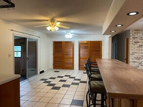 102 Oaklawn Cir in Energy, IL - Building Photo - Building Photo