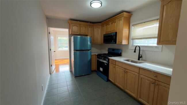 134 W Chester St in Long Beach, NY - Building Photo - Building Photo
