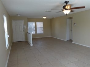 7119 Rock Blf in San Antonio, TX - Building Photo - Building Photo