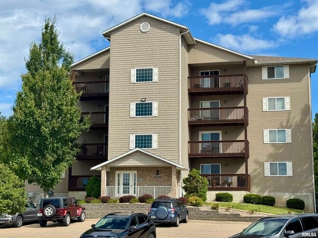 property at 4102 Creek Hill Dr