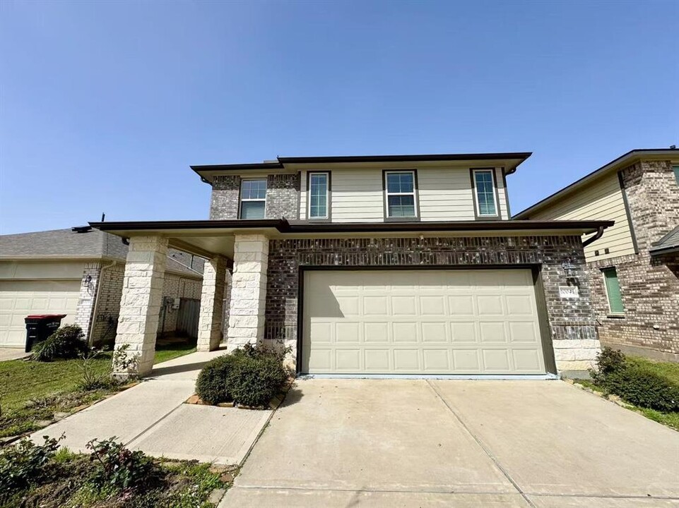 10043 Lilac Croft Ln in Richmond, TX - Foto de edificio