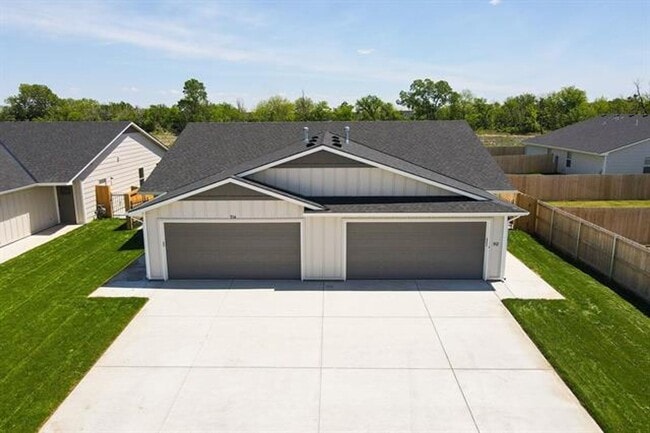 512-514 W 50th Ct S in Wichita, KS - Building Photo - Building Photo