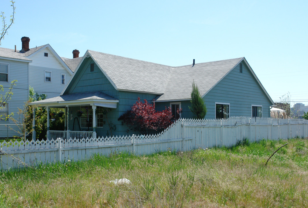 1023 W Sinto Ave in Spokane, WA - Building Photo