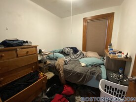 40 Jay St in Cambridge, MA - Building Photo