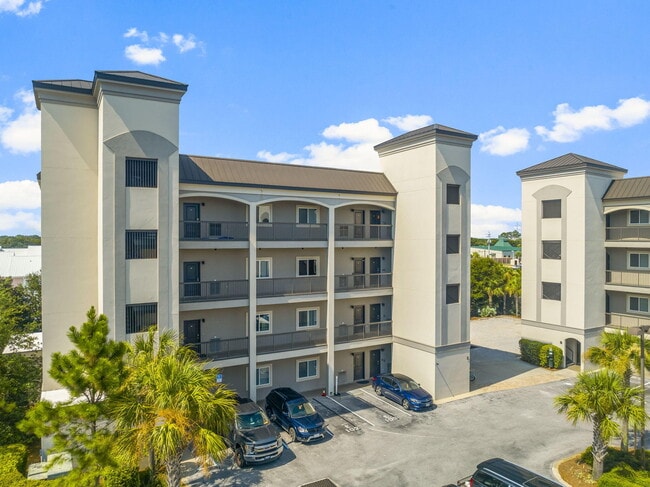 732 Scenic Gulf Dr in Miramar Beach, FL - Building Photo - Building Photo