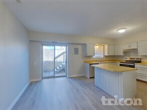 2435 Shawnee Dr in Colorado Springs, CO - Building Photo - Building Photo