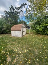 12 Cleveland Dr in Cheektowaga, NY - Building Photo - Building Photo