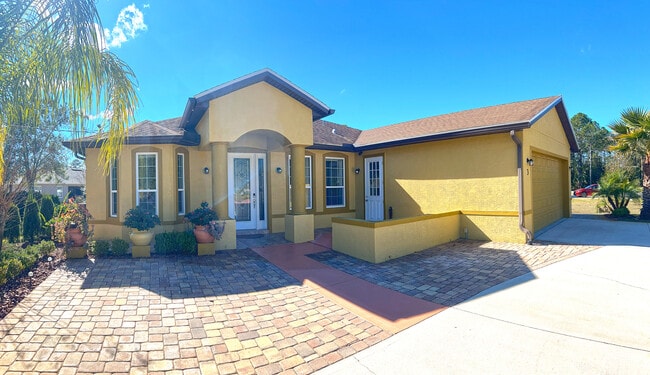 property at 3 Wilden Pl